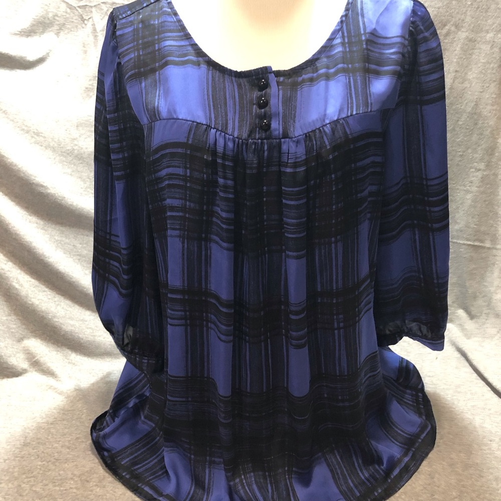 Susan Graver Plaid Print shirt for ladies
